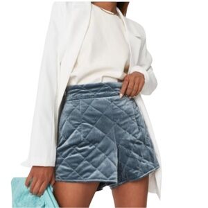 Quilted Velvet Velour Shorts Size 6 High waisted Lined Y2K Fall